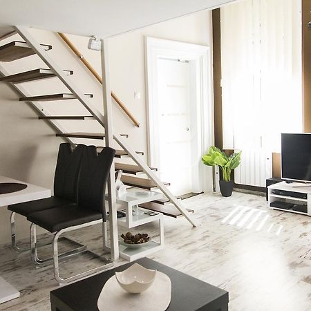 R&R Apartment Dembinszky ブダペスト エクステリア 写真